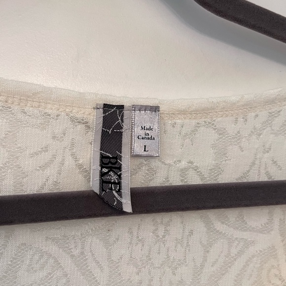 BKE Scoop Neck Floral Off White Jacquard Top Size Large - Picture 6 of 7